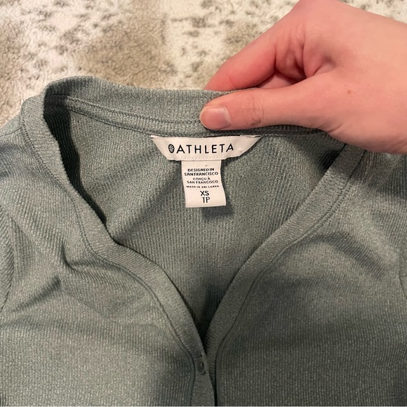 Athleta long sleeve ribbed Henley - Picture 5 of 6